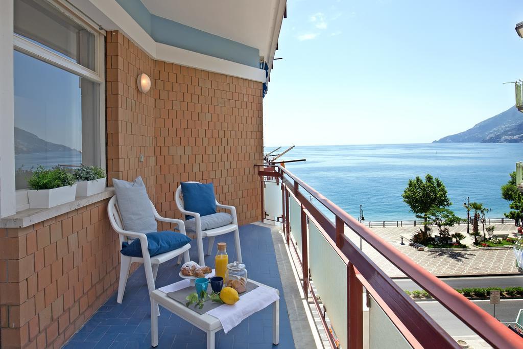Angelina Apartments Amalfi Coast Maiori Eksteriør billede